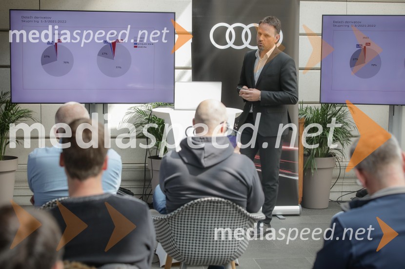 Audi A8, slovenska predstavitev