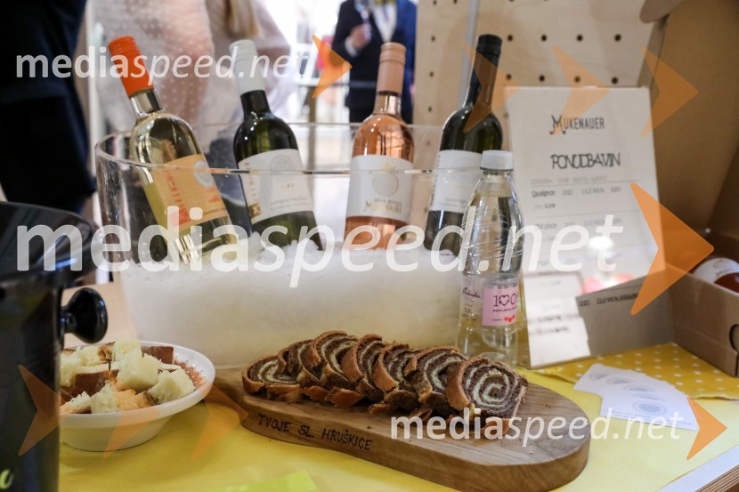 Pubeci v centru Aleja Ljubljana