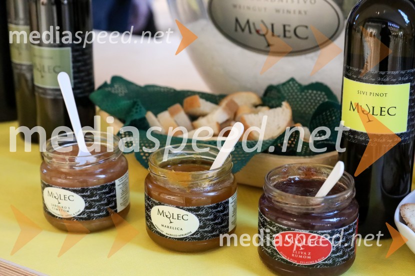 Pubeci v centru Aleja Ljubljana