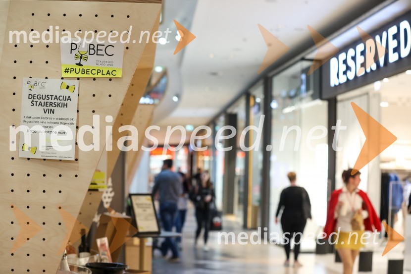 Pubeci v centru Aleja Ljubljana