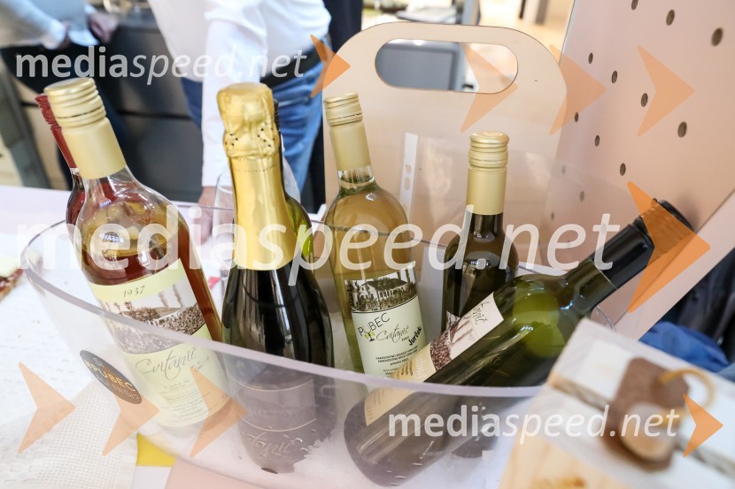 Pubeci v centru Aleja Ljubljana