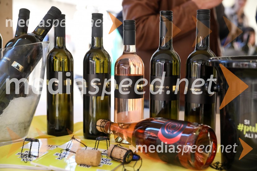 Pubeci v centru Aleja Ljubljana