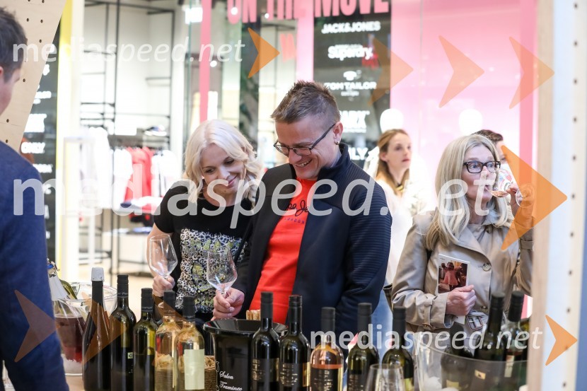 Pubeci v centru Aleja Ljubljana