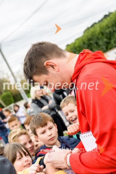  Rok Terkaj - Trkaj, raperTudi v občini Piran z novo 3D-zebro na šolski poti