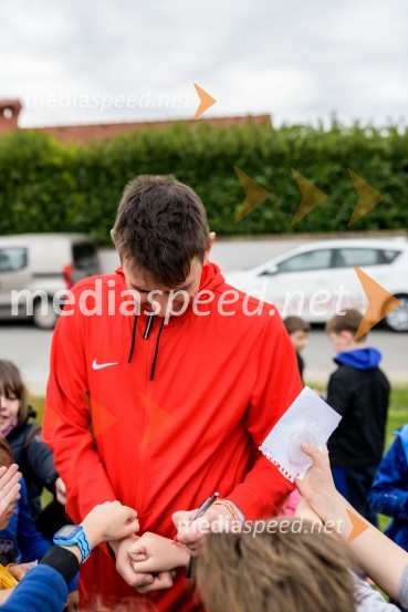  Rok Terkaj - Trkaj, raperTudi v občini Piran z novo 3D-zebro na šolski poti
