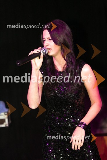 Žana, pevkaHotel in Casino Kongo, zabava ob 5. rojstnem dnevu