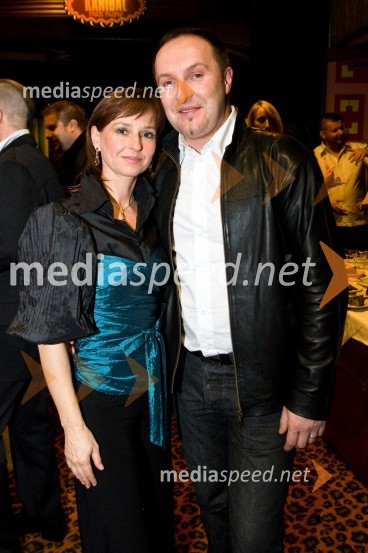 Janja Pušelj, strokovna vodja in ustanoviteljica plesne šole Bolero in Frenk Nova, pevecHotel in Casino Kongo, zabava ob 5. rojstnem dnevu