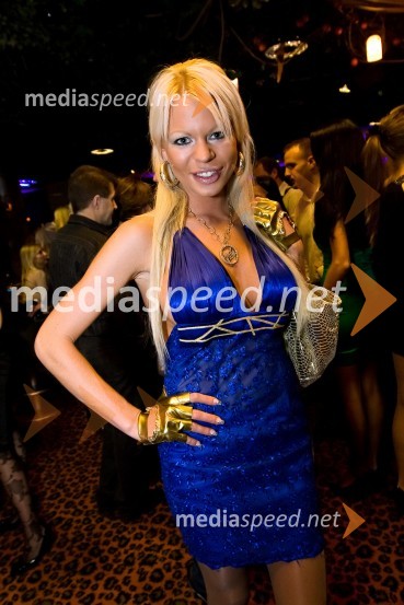 Urška Čepin, TV voditeljica in pevkaHotel in Casino Kongo, zabava ob 5. rojstnem dnevu