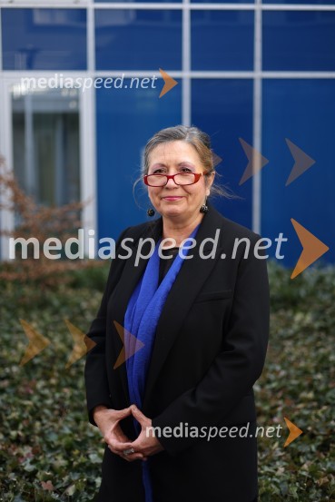 dr. Vesna  Vuk Godina, antropologinja, predavateljicaVesna Vuk Godina, portret antropologinje