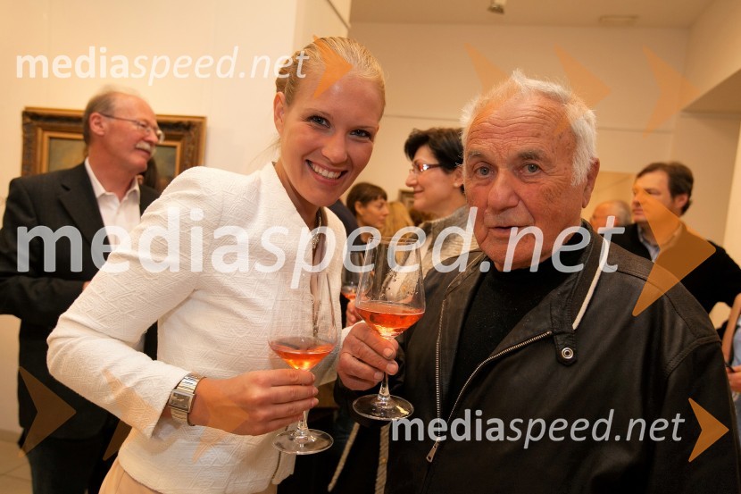  Tajda Šarkanj, lastnica spletne trgovine Perla;  France Slana, slikarUmrl je France Slana, slovenski slikar