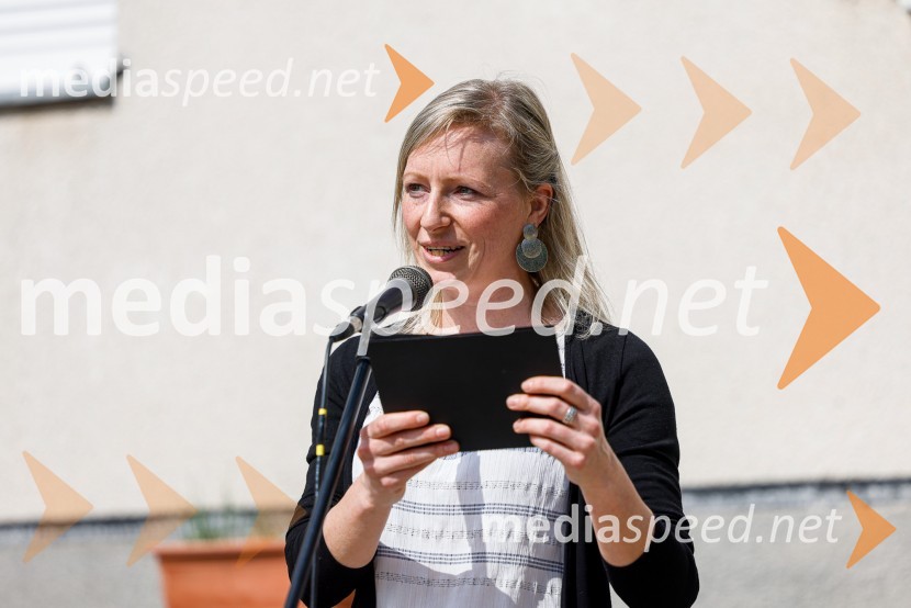 Inovativna 3D-zebra skrbi za bolj varno šolsko pot v Kobaridu