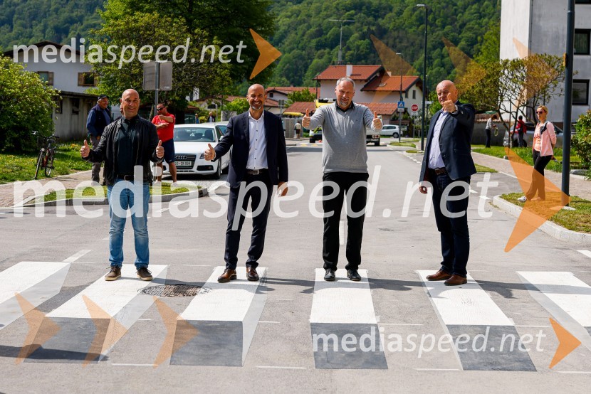 Inovativna 3D-zebra skrbi za bolj varno šolsko pot v Kobaridu