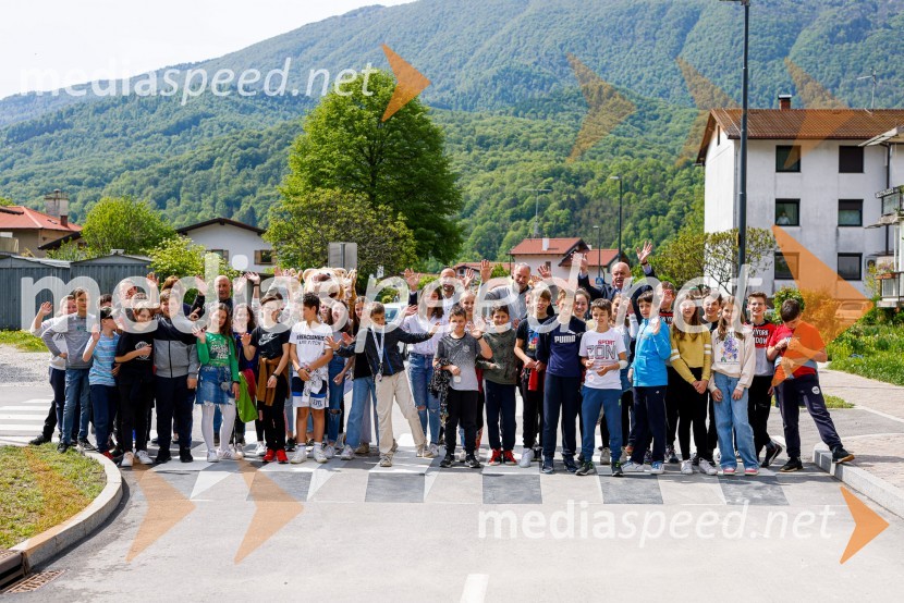 Inovativna 3D-zebra skrbi za bolj varno šolsko pot v Kobaridu