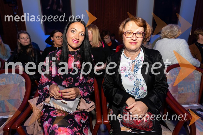  Maja Vlasak;  Lidija Divjak Mirnik, direktorica Študentskih domov UM, nekdanja mestna svetnica MOM (LPR)Mesec mode v muzeju, modna revija