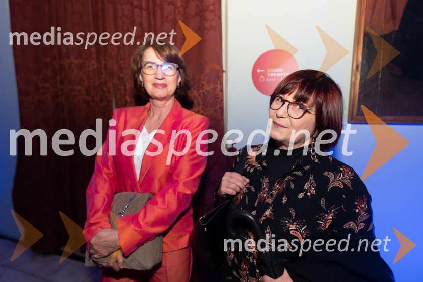 Mesec mode v muzeju, modna revija