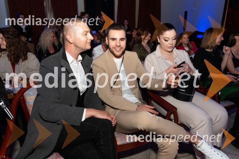  Damjan Murko, pevec;  Marko Škof, pevec;  Kim Begović, pevka, igralkaMesec mode v muzeju, modna revija