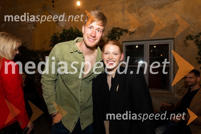  Luka Pehnec,  maneken;  Anja Medle, modna oblikovalkaMesec mode v muzeju, modna revija