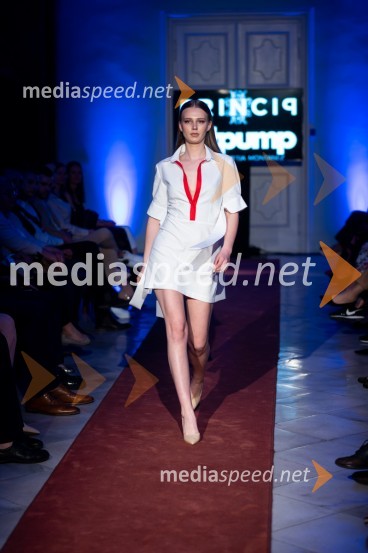 Mesec mode v muzeju, modna revija