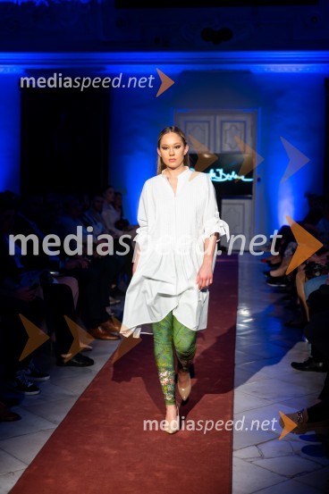 Mesec mode v muzeju, modna revija