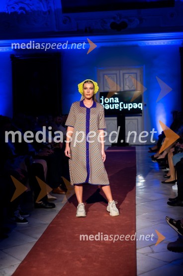 Mesec mode v muzeju, modna revija