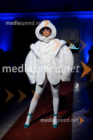 Mesec mode v muzeju, modna revija