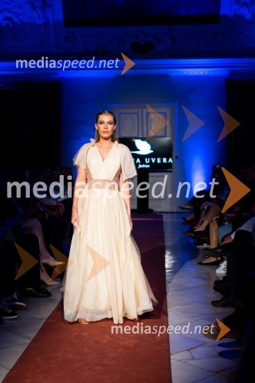 Mesec mode v muzeju, modna revija