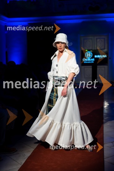 Mesec mode v muzeju, modna revija