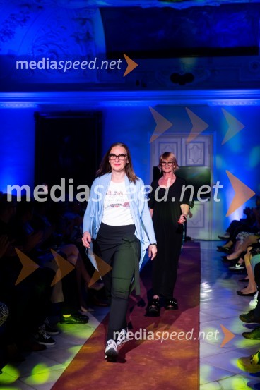 Mesec mode v muzeju, modna revija