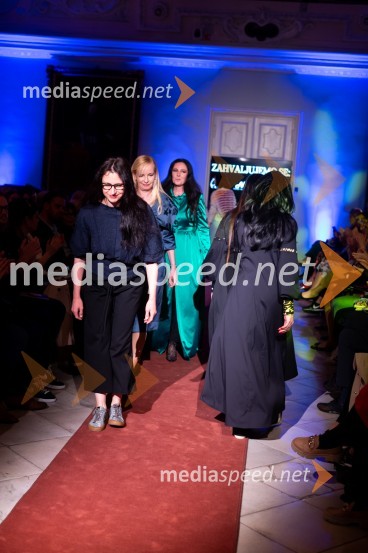 Mesec mode v muzeju, modna revija