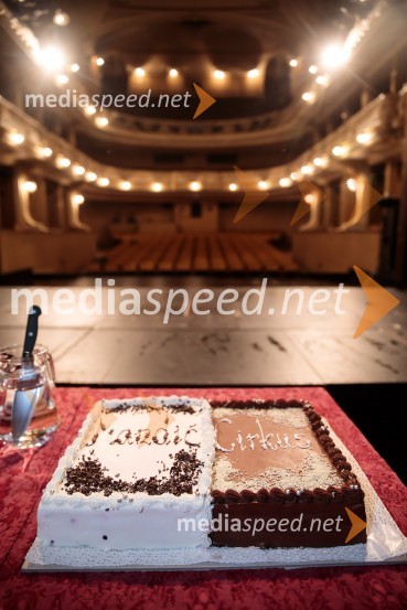 MandićCirkus, premiera