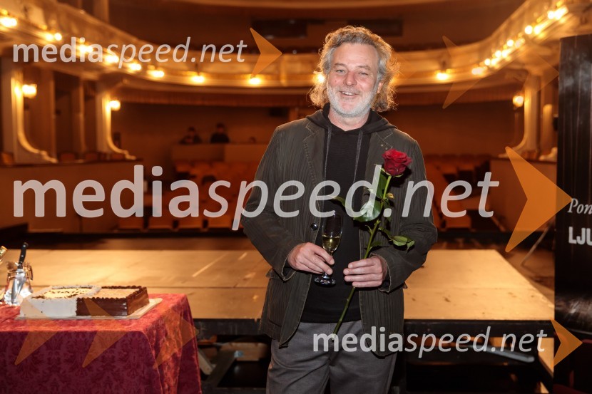  Bojan Jablanovec, režiserMandićCirkus, premiera