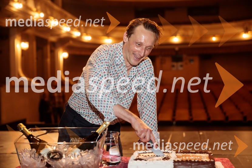  Marko Mandić, gledališki in filmski igralecMandićCirkus, premiera