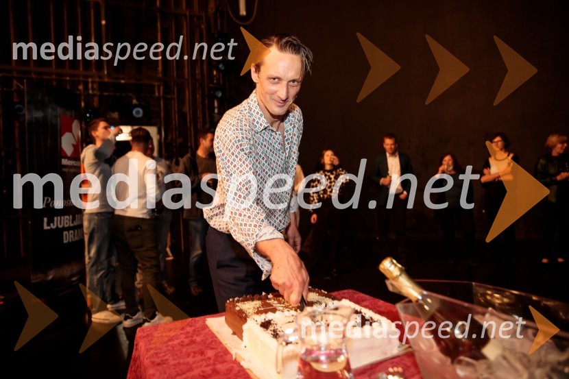  Marko Mandić, gledališki in filmski igralecMandićCirkus, premiera