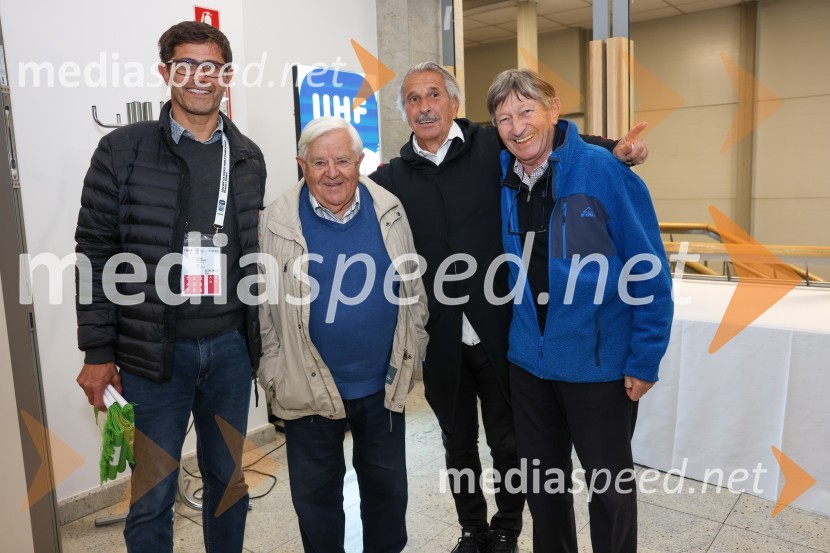  Matjaž Rakovec, predsednik Hokejske zveze Slovenije;  Milan Kučan, nekdanji predsednik Republike Slovenije;  Štefan Seme, nekdanji slovenski hokejist;  Geza  VogrinčičSlovenija - Madžarska, hokejska tekma, VIP