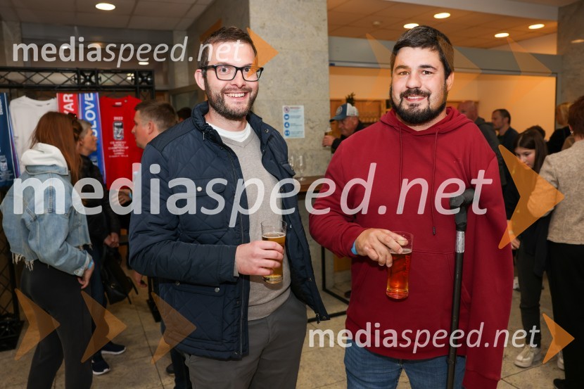  Blaž Marolt;  Darko Đurić, upokojeni slovenski paraolimpijec, plavalecSlovenija - Madžarska, hokejska tekma, VIP