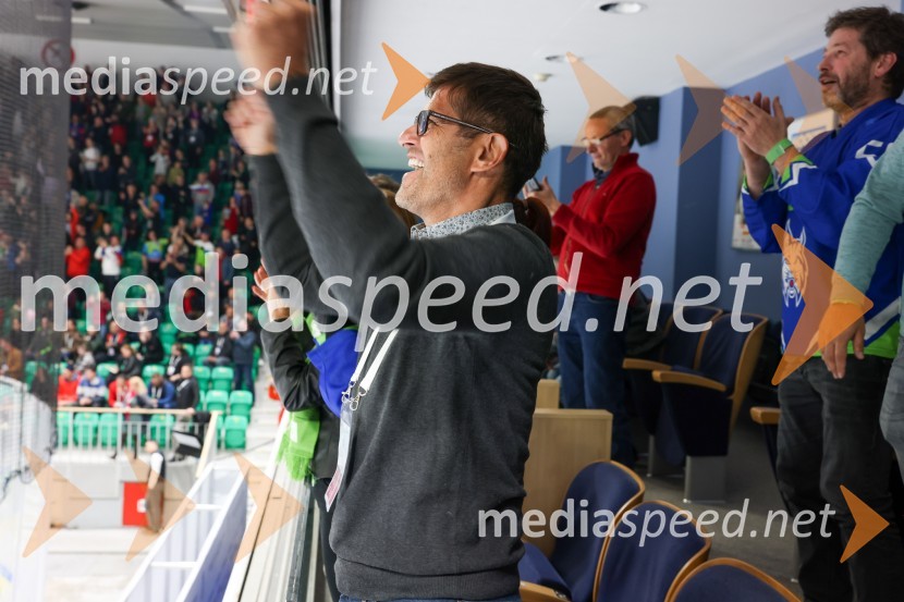  Matjaž Rakovec, predsednik Hokejske zveze SlovenijeSlovenija - Madžarska, hokejska tekma, VIP