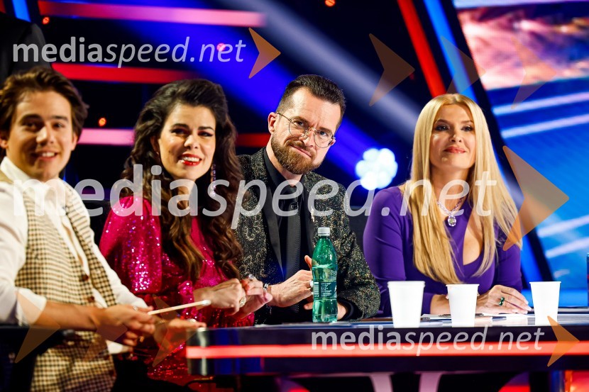  Bojan Cvjetićanin, Joker Out;  Ana Maria Mitić, stand up komičarka;  Andrej Škufca, štirikratni svetovni plesni prvak in plesni sodnik;  Helena Blagne, pevkaZnan obraz ima svoj glas, 8. oddaja