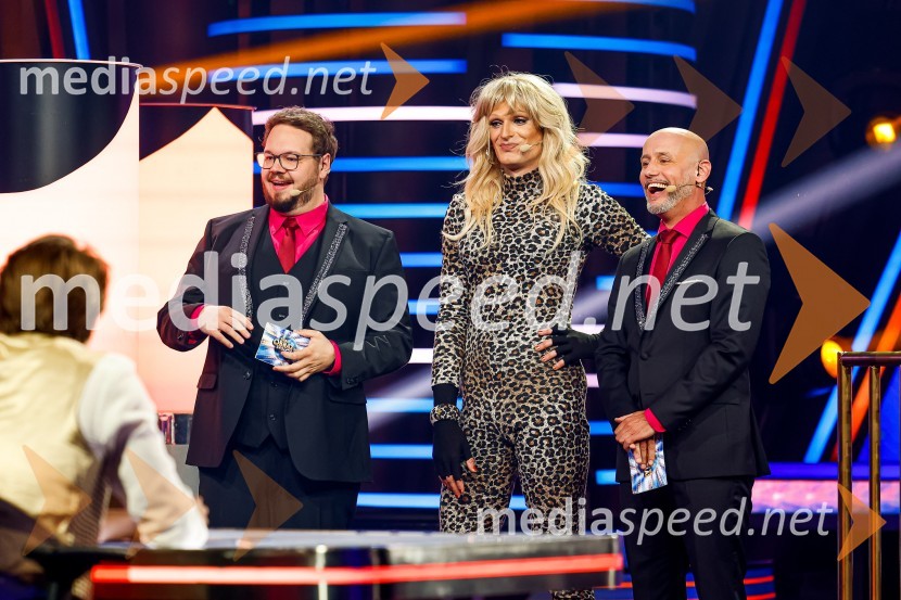  Sašo Stare, stand up komik, voditelj;  Mario Pešić, pevec, skupina The Sticky Licks;  Peter Poles, televizijski voditeljZnan obraz ima svoj glas, 8. oddaja