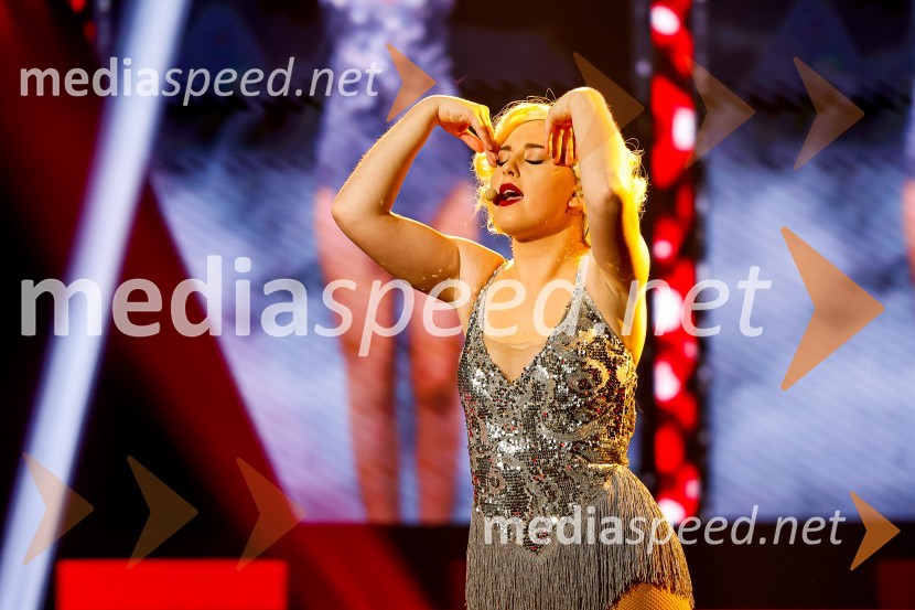  Adrijana Kamnik, pevkaZnan obraz ima svoj glas, 8. oddaja