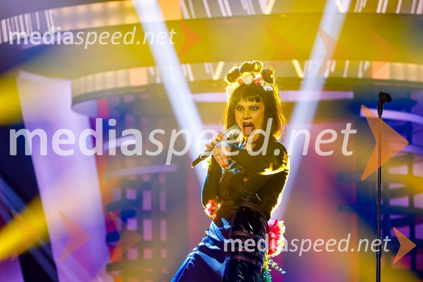  Damjana Golavšek, pevkaZnan obraz ima svoj glas, 8. oddaja