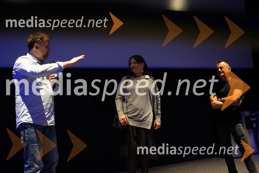  Vlado Bulajić, filmski producent;  Mirel Knez, igralka;  Damjan Vinter, voditeljInventura, premiera slovenskega filma v Maribox