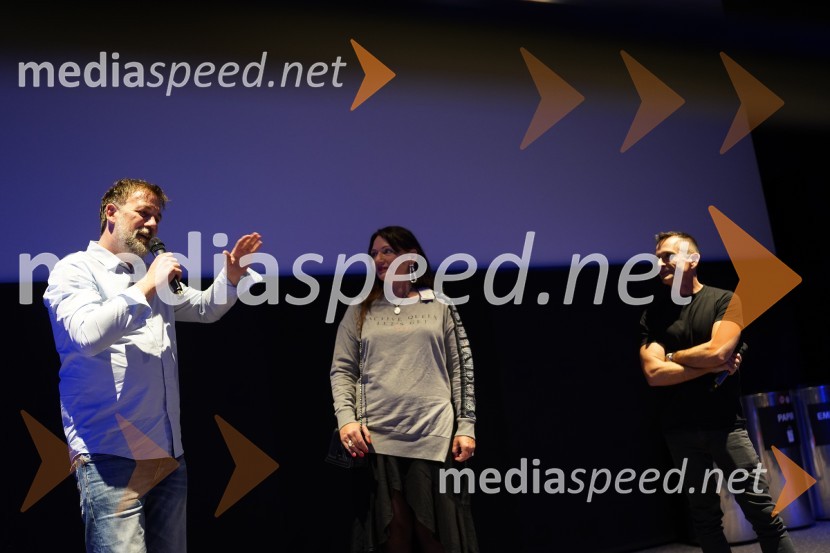  Vlado Bulajić, filmski producent;  Mirel Knez, igralka;  Damjan Vinter, voditeljInventura, premiera slovenskega filma v Maribox