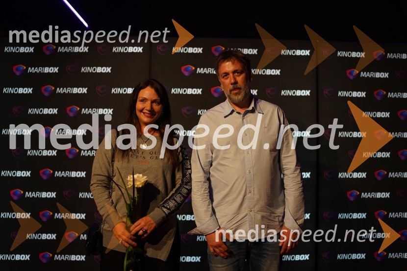  Mirel Knez, igralka;  Vlado Bulajić, filmski producentInventura, premiera slovenskega filma v Maribox