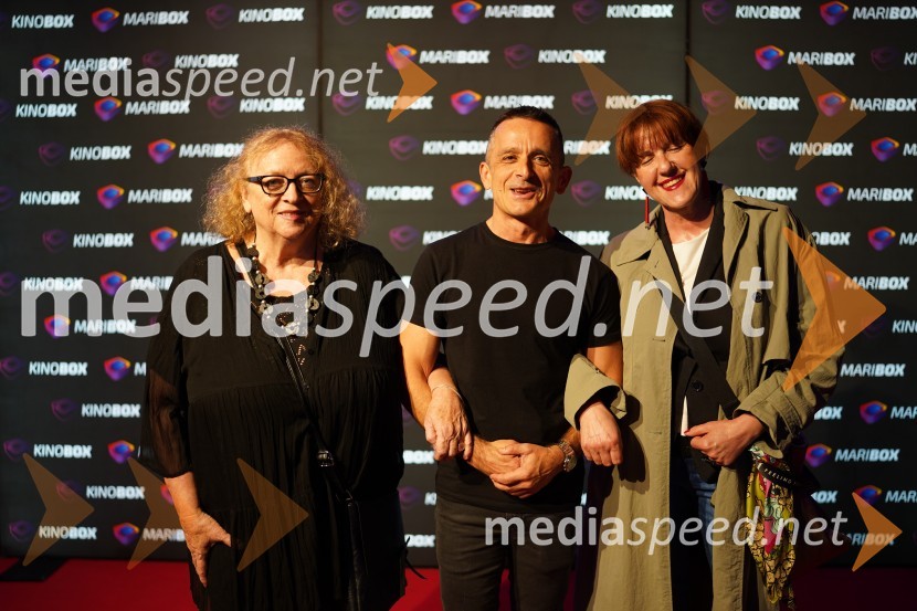  Alenka Cilenšek, igralka;  Damjan Vinter, voditelj;  ... Inventura, premiera slovenskega filma v Maribox