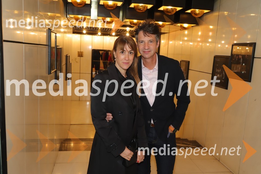  Vesna Krebs, direktorica, MDT & T d.o.o., diagnostika;  Matija Krebs, mariborski gostilničar, lokal HikofiNe ti meni Alice, premiera avtorskega projekta, SNG Maribor