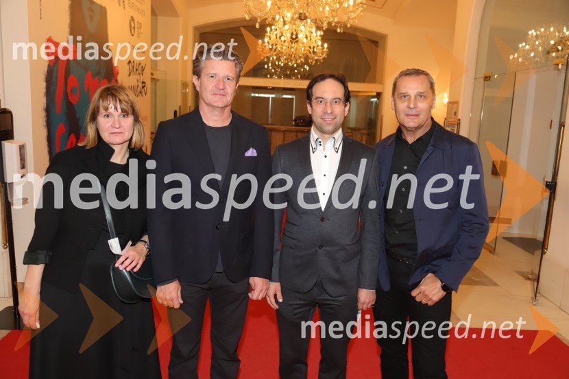  ... ;  Marko Kolbl, lastnik Radia Center in direktor Europlakat;  Simon Krečič, umetniški direktor Opere SNG Maribor;  Danilo Rošker, direktor SNG MariborNe ti meni Alice, premiera avtorskega projekta, SNG Maribor