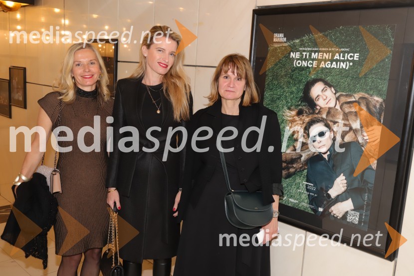  Hilda Lukić;  Anita Kolbl;  ... Ne ti meni Alice, premiera avtorskega projekta, SNG Maribor
