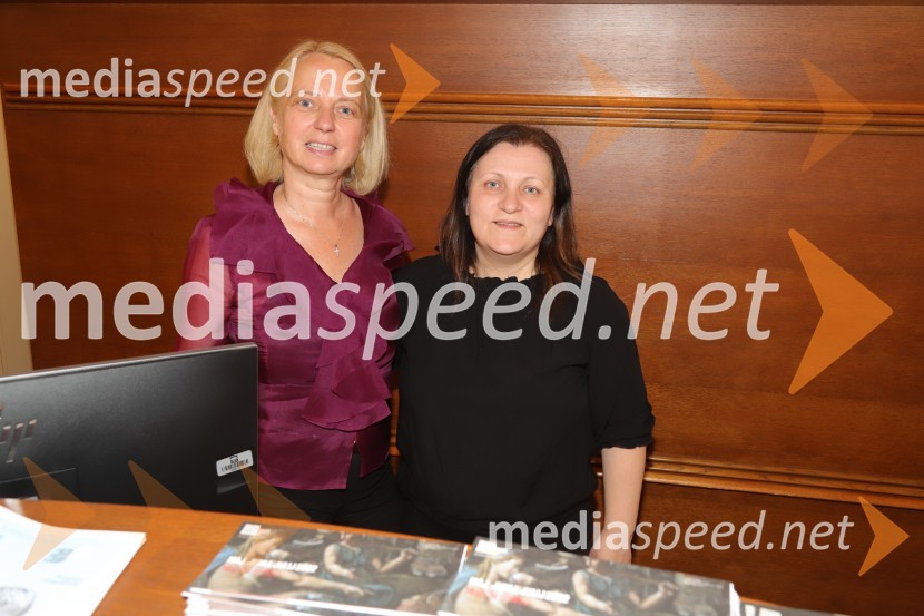  Jasmina Leskovar, SNG Maribor;  Renata Dimitrušev, SNG MariborNe ti meni Alice, premiera avtorskega projekta, SNG Maribor