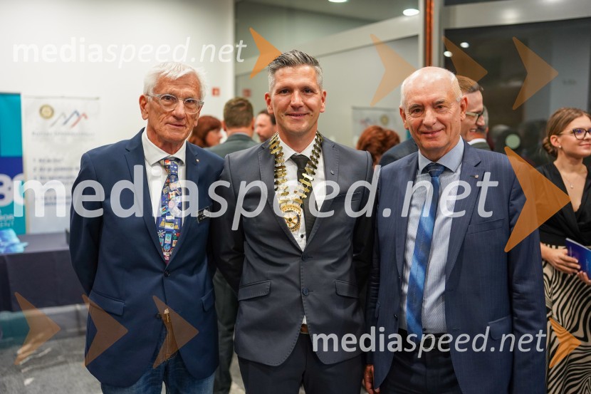  Alojz Kolenc, zdravnik;  Matej Kolenc, predsednik, Rotary Maribor;  ... Dobrodelni koncert mednarodnega rotarijskega orkestra ob 30-letnici Rotary kluba Maribor