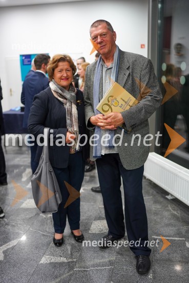 dr. Andreja Sinkovič,  RC Maribor Park, upokojena kardiologinja; prof. Vojko Pogačar, akademski slikarDobrodelni koncert mednarodnega rotarijskega orkestra ob 30-letnici Rotary kluba Maribor